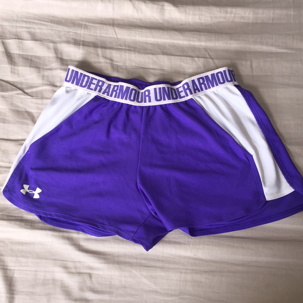UNDERARMOUR PURPLE ATHLETIC SHORTS